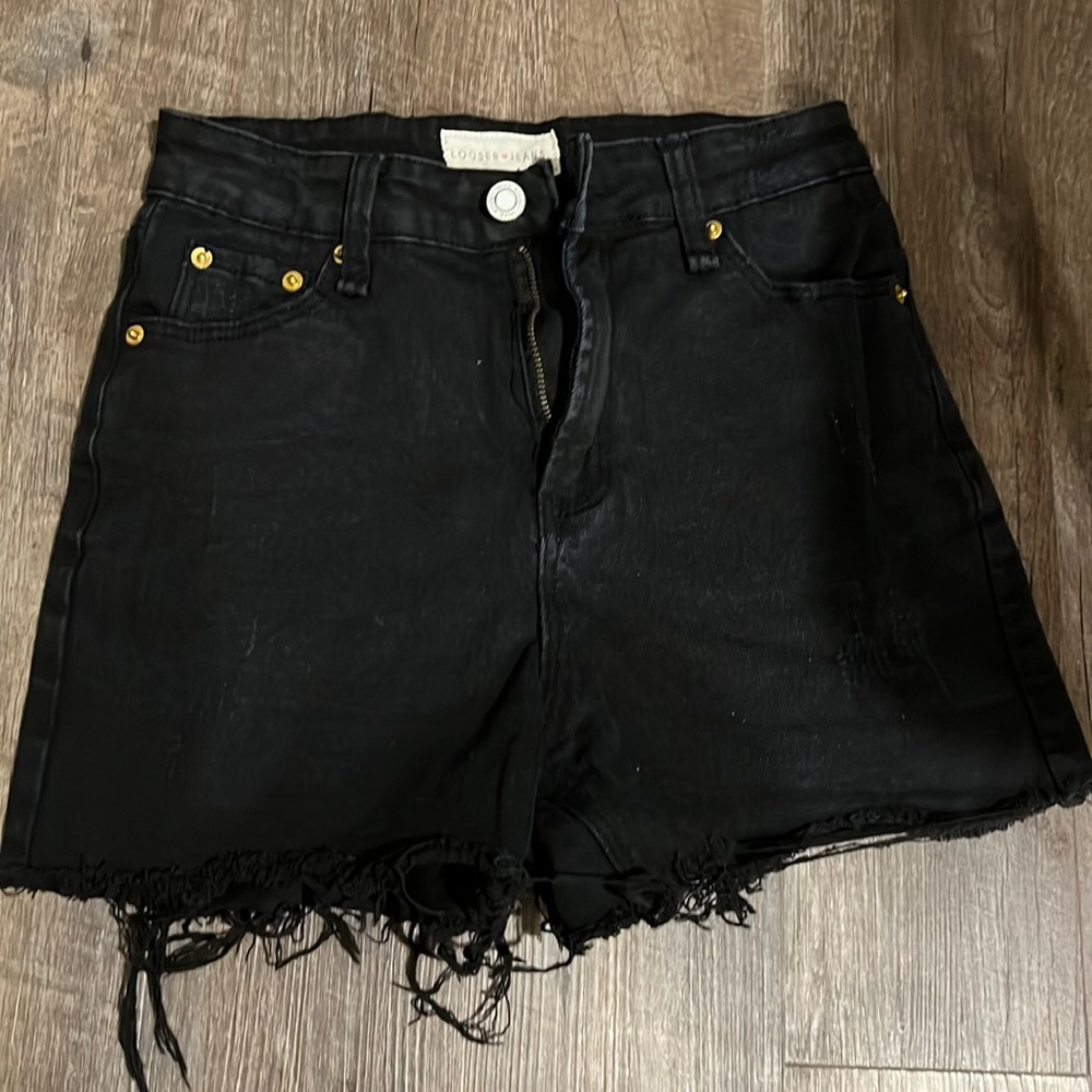 Women short pants